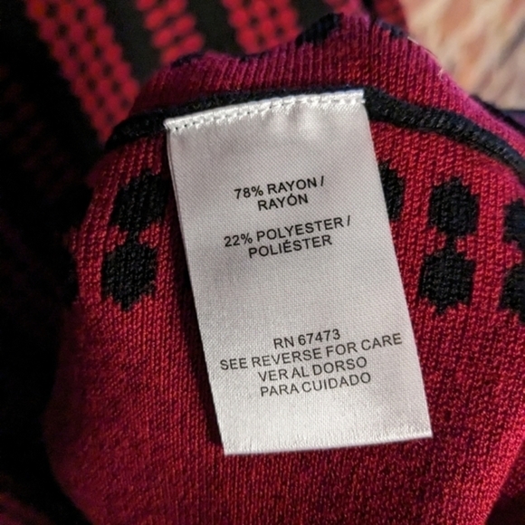 Danny & Nicole LP Red & Black Half Sleeve Sweater Dress w/ Flare Skirt‎ - Picture 5 of 12